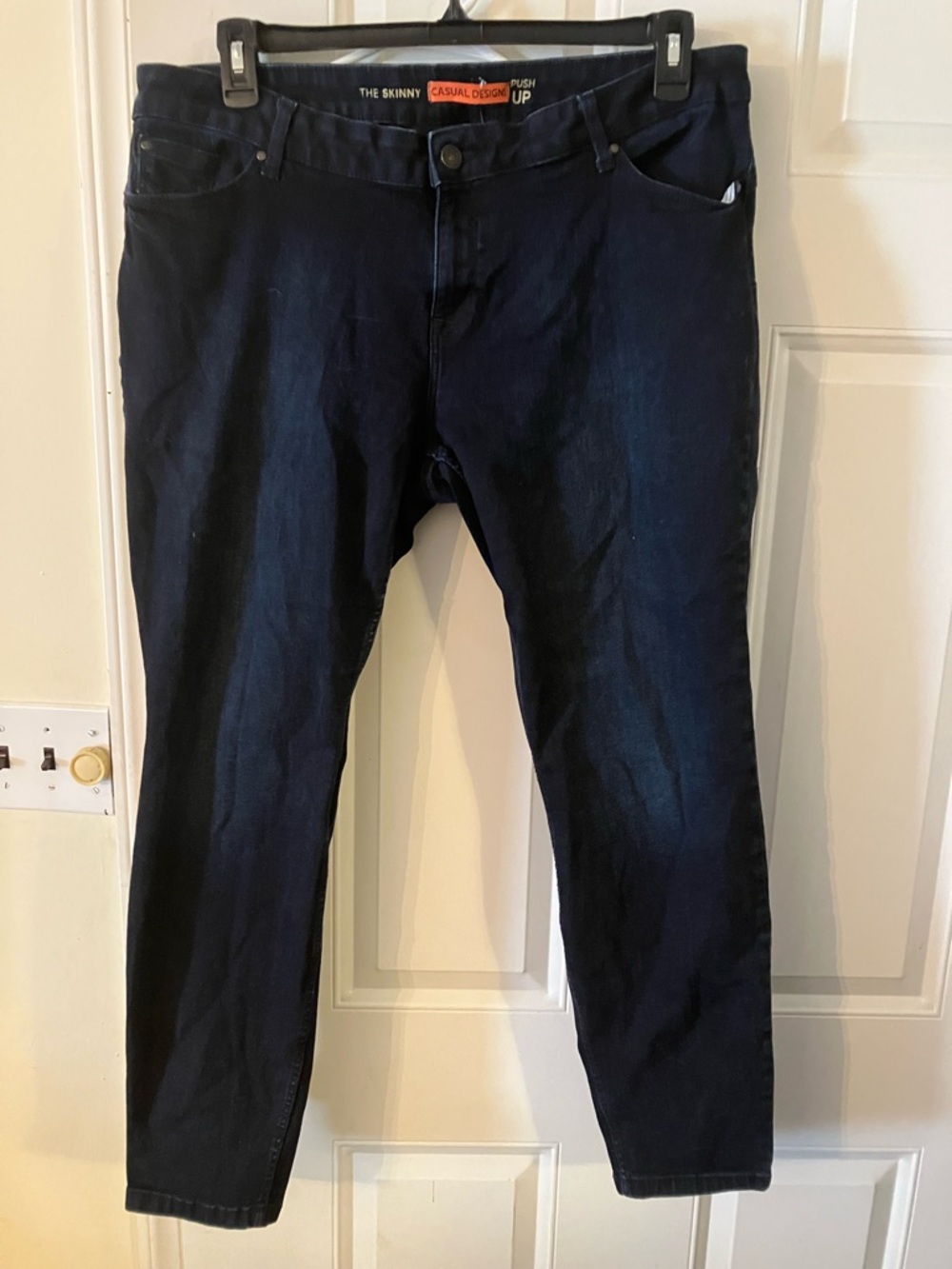 The Skinny Women's Dark Blue Skinny Jeans